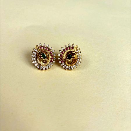 Handcrafted Classic Pearl Dangle Earrings Design