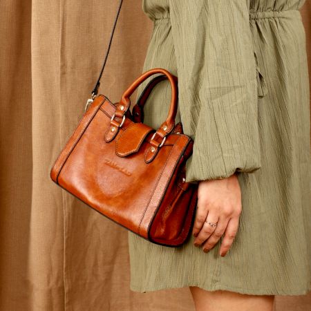 Structured Hazel Leather Handbag with Magnetic Loop