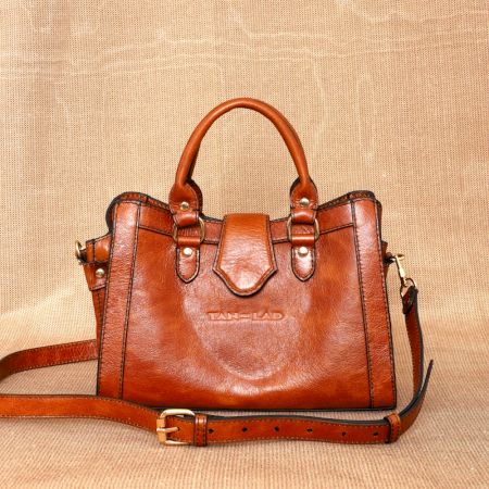 Structured Hazel Leather Handbag with Magnetic Loop
