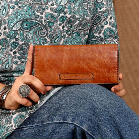 Caramel Crunch Charcoal Wallet Dual Currency Slots