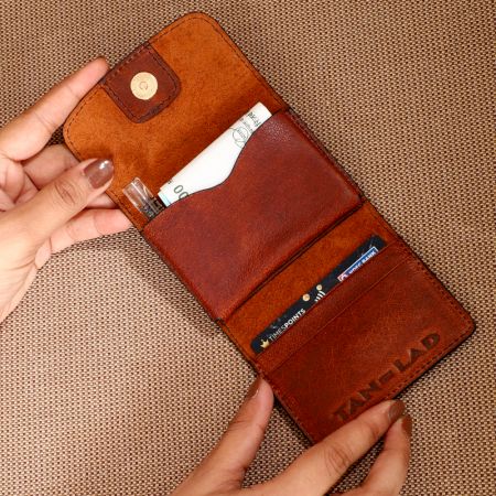 Handcrafted Sangria Wallet Leather Polished Refined Radiant