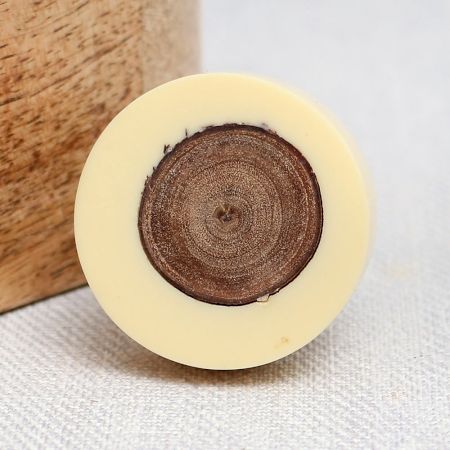 Cream Knot Resin Knob