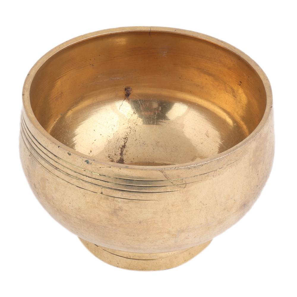 Shining Yet Pot Plain In South Indian Art