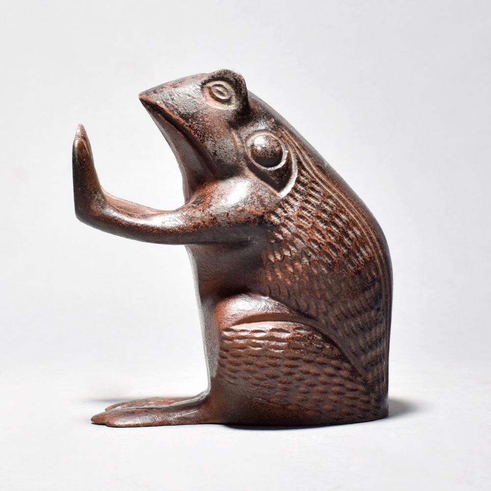 Elegant Metal Frog Sitting Figurine - English Art