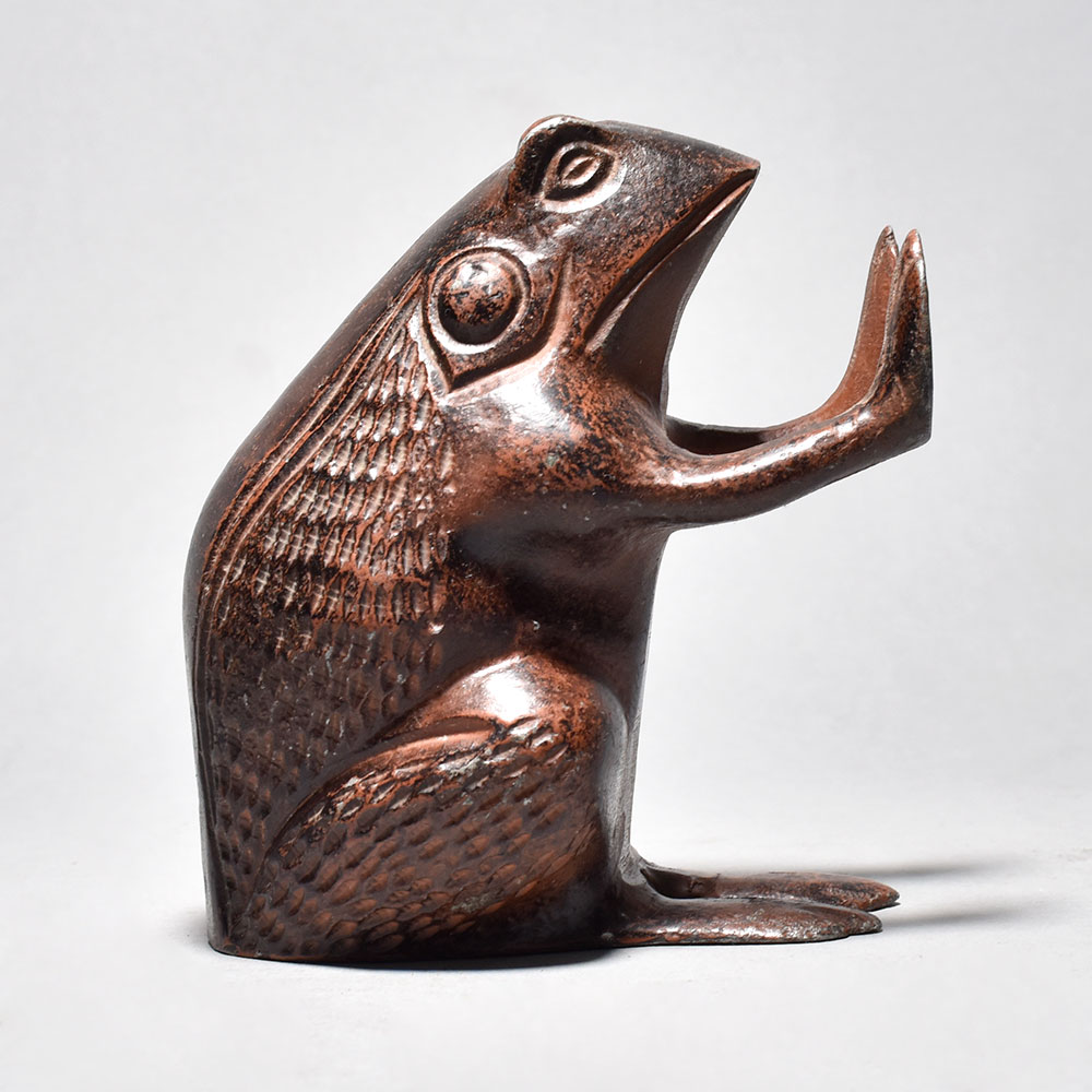 Elegant Metal Frog Sitting Figurine - English Art