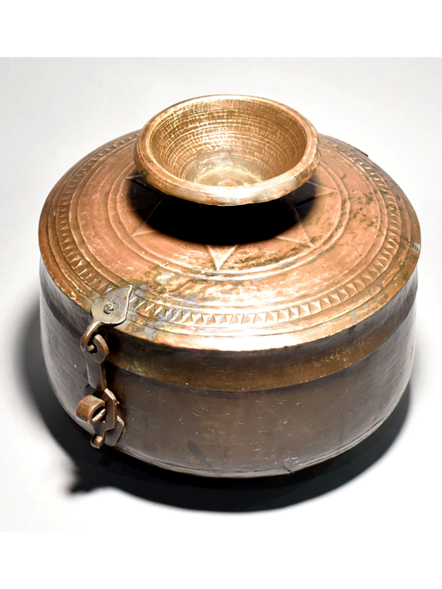 Why Luxury Decor Items Transform Interiors